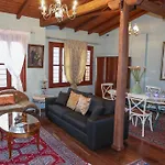 The House By The River Luxury Casa de hóspedes 4*