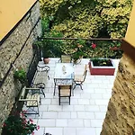 The House By The River Luxury 4* Weria
