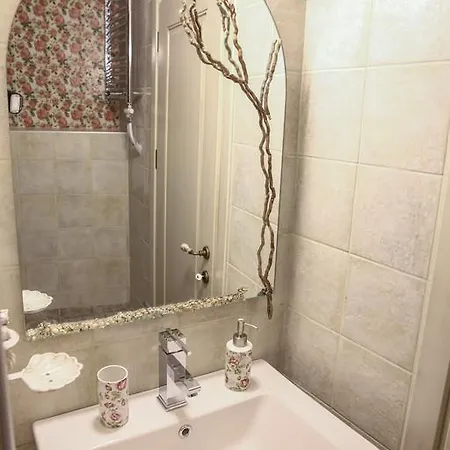 The House By The River Luxury Guest house *