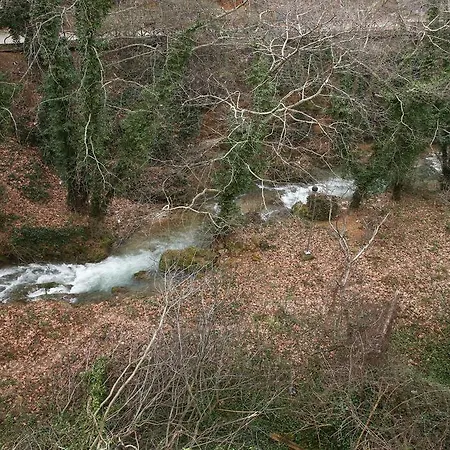 The House By The River Luxury Gæstehus